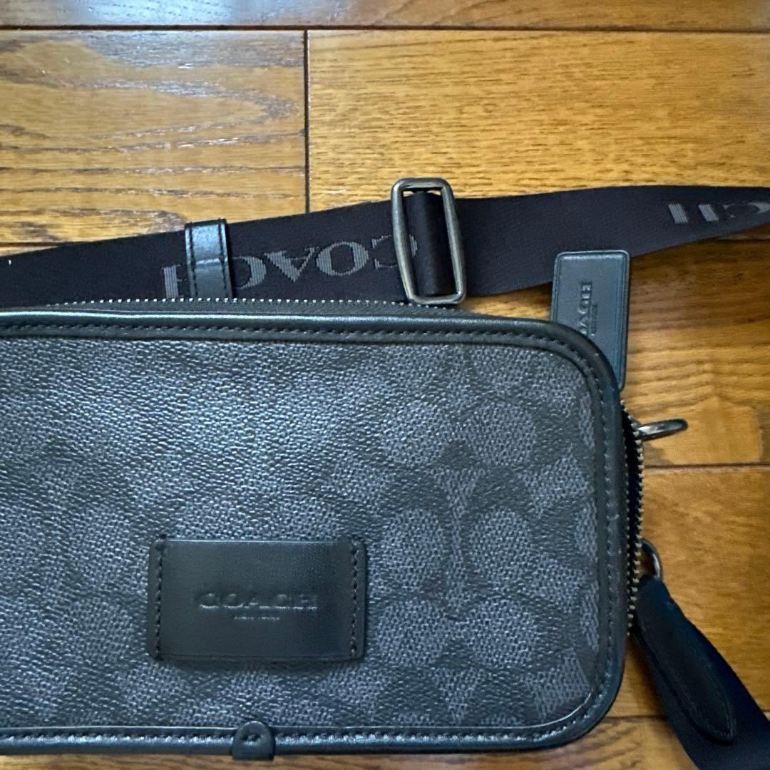 COACH ダークグレー ショルダーバッグ