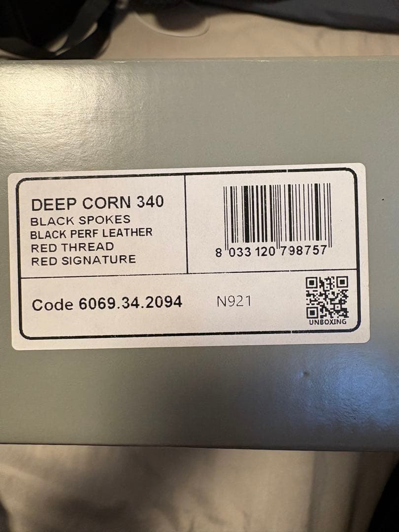 ナルディ　NARDI ブラック／レッド　限定品　ラリー 34