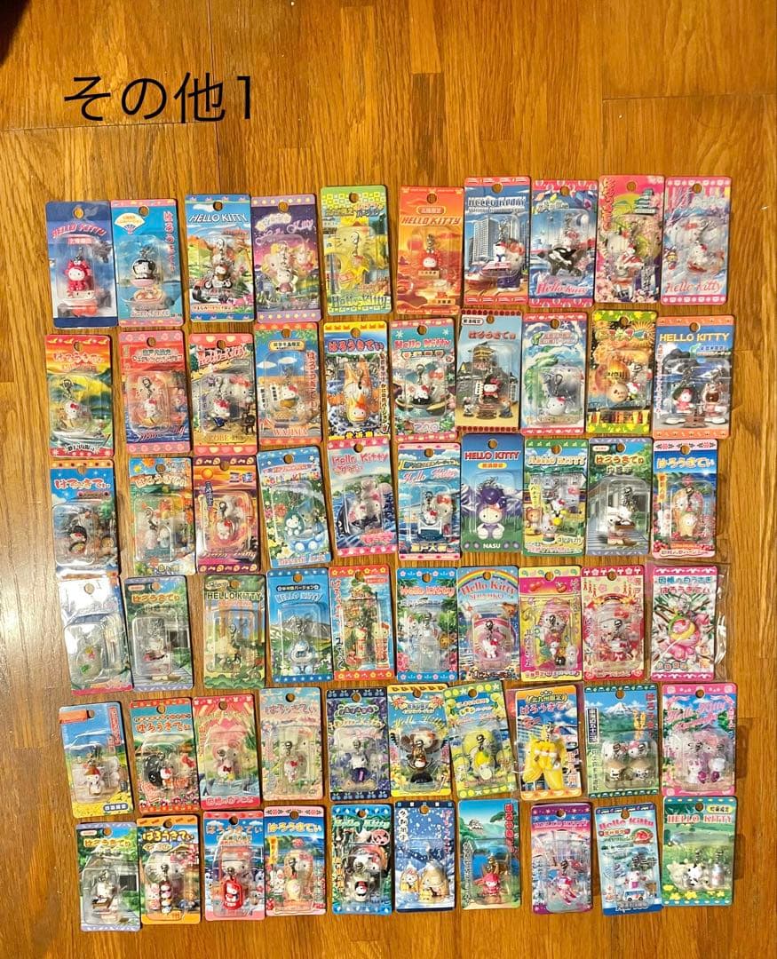 ハローキティご当地　まとめ売り約908個