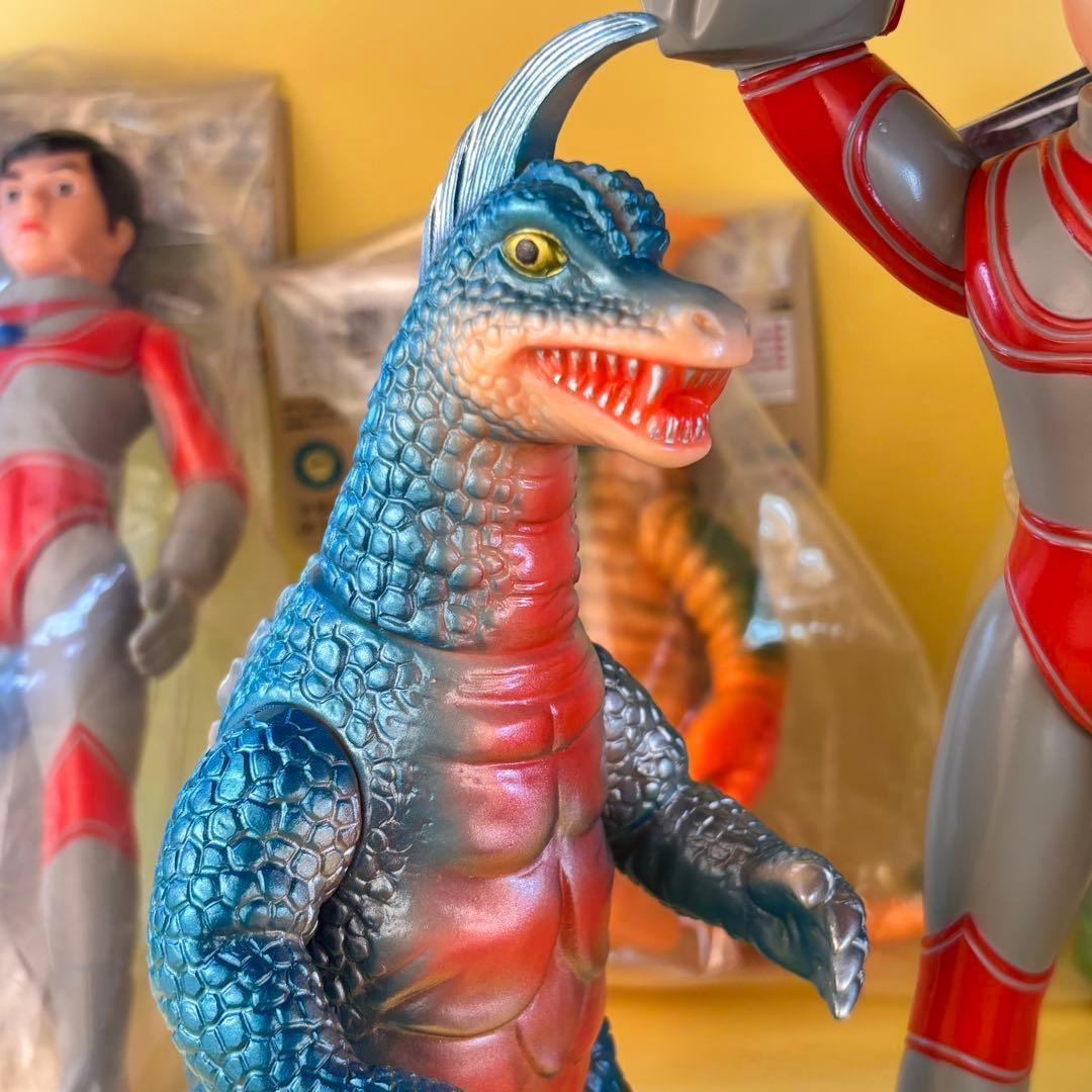 ブルマァクの怪獣シリーズ★アーストロン Gカラー 帰ってきたウルトラマン未開封品