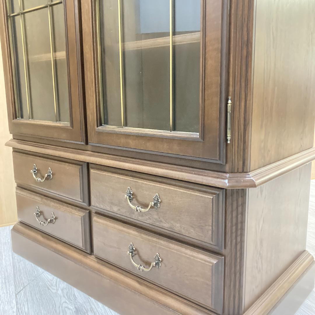 美品【カリモク】ドマーニ　クイーンズライフ　飾り棚　カップボード　書棚