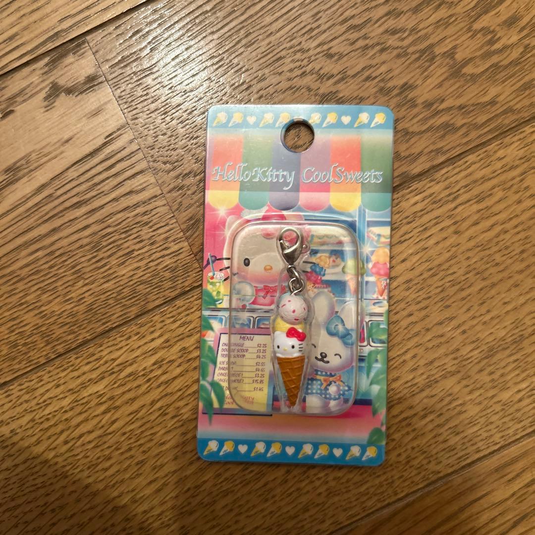 ハローキティ アクリルキーホルダー