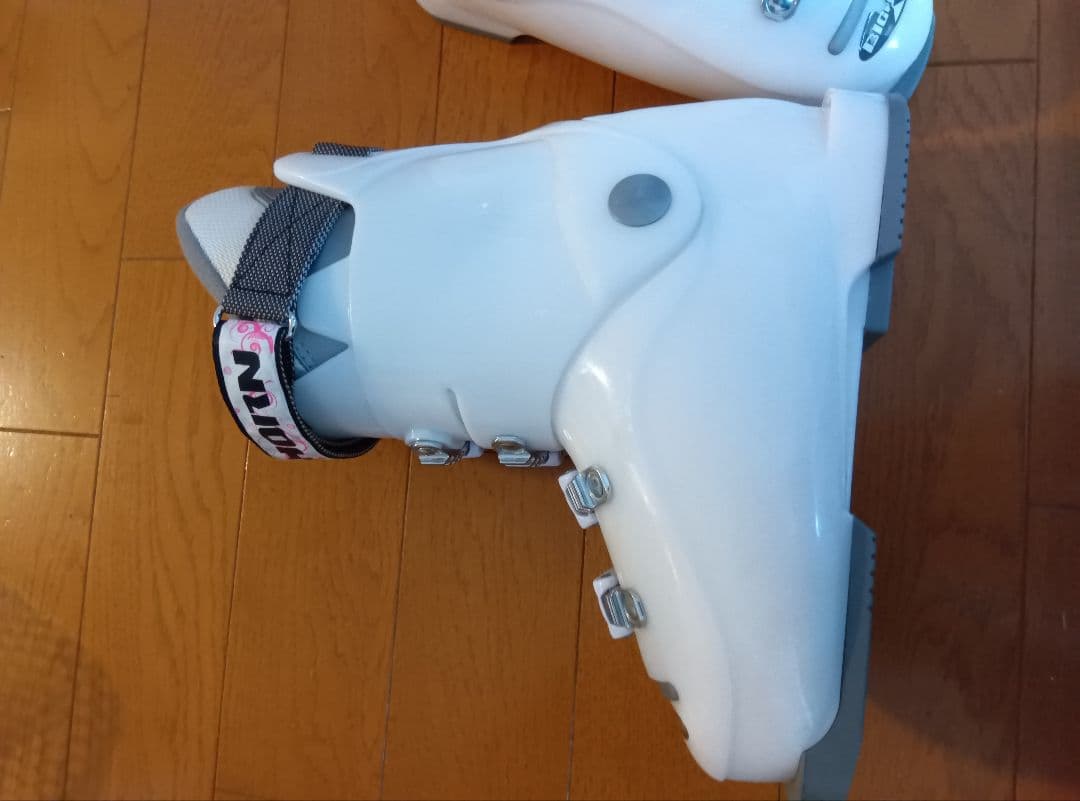 BIGHORN スキーブーツ 女性用 24.5cm ホワイト