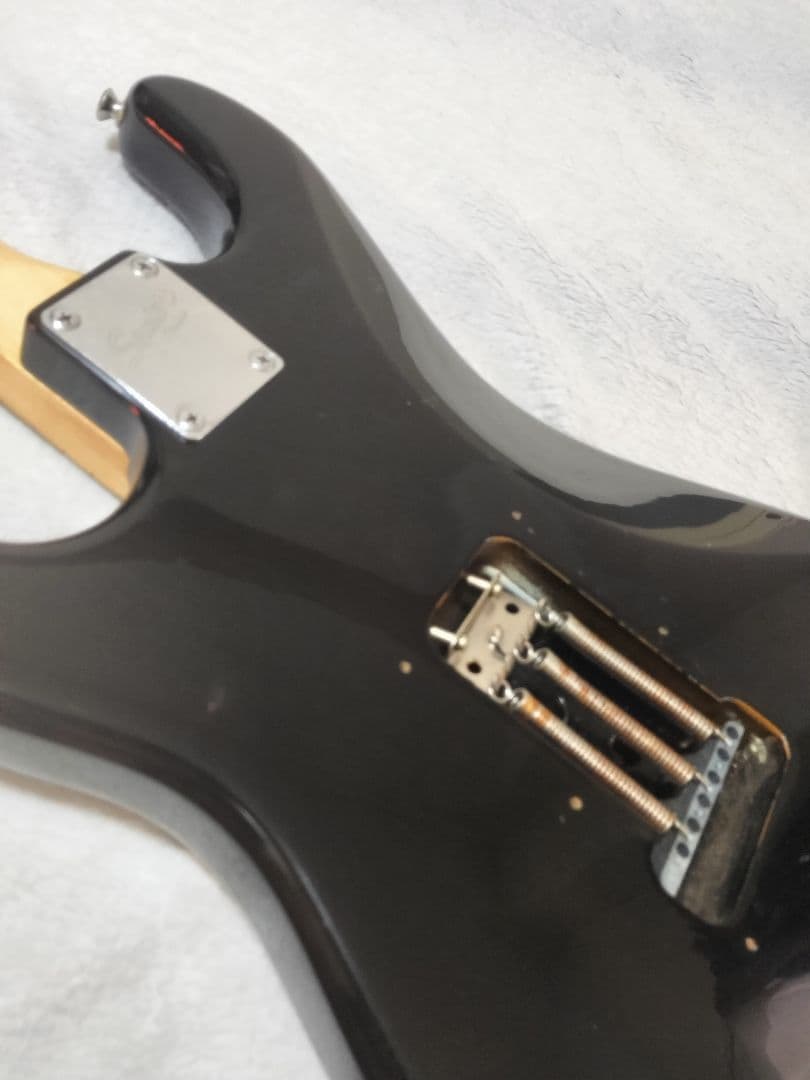 Squier スクワイヤー ストラトキャスター 黒 スクワイア べっ甲柄PG