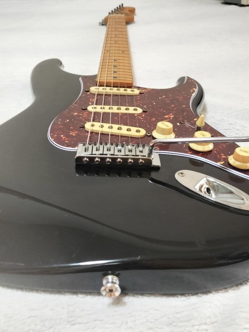 Squier スクワイヤー ストラトキャスター 黒 スクワイア べっ甲柄PG