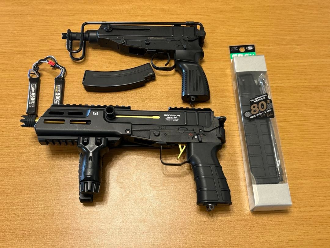 東京マルイ　スコーピオンmod.m & vz61コンパクト電動ガン