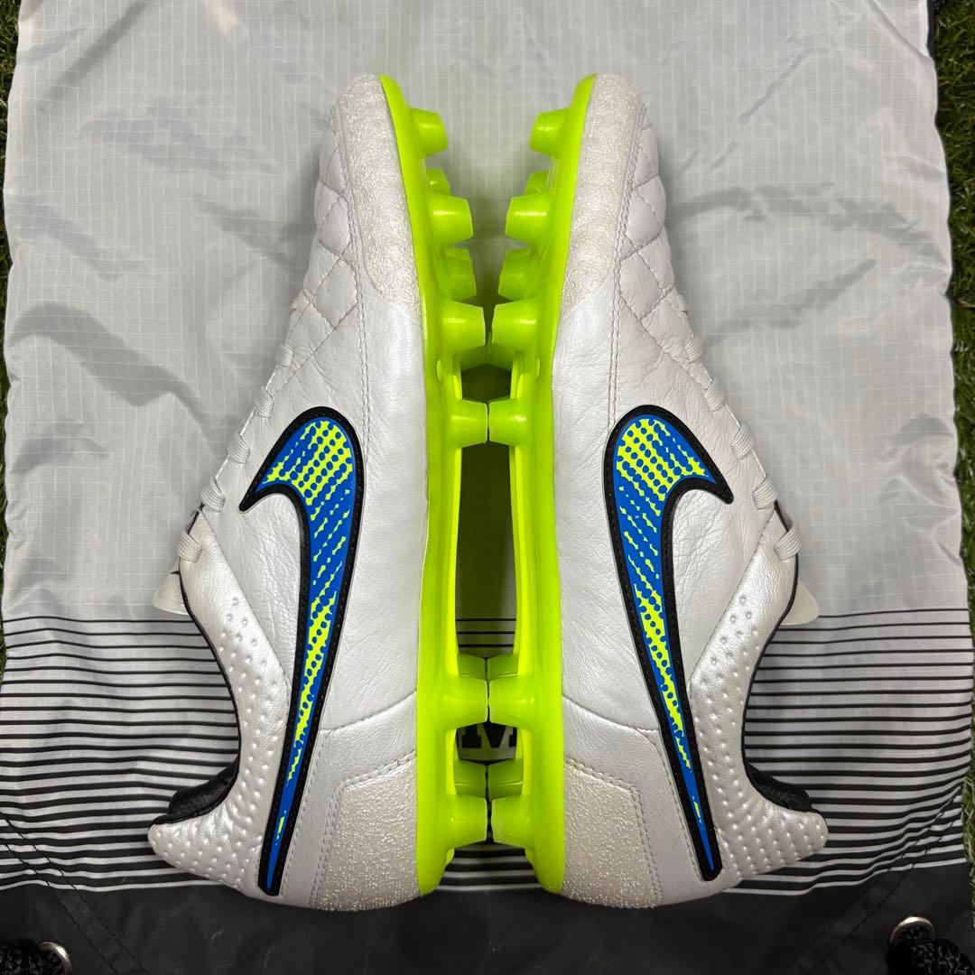 NIKE Tiempo Legend Ⅴ HG-E 25cm