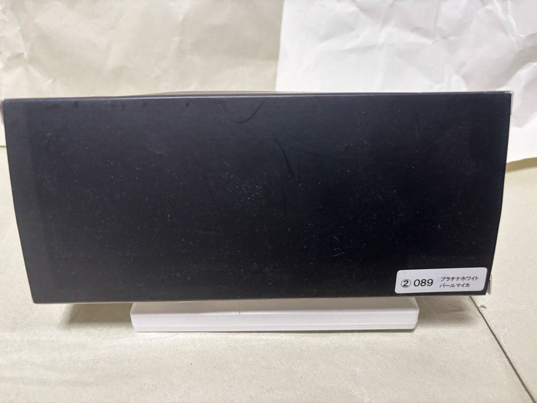 GRヤリス前期　ミニカー　プラチナホワイトパールマイカ　ケース付き