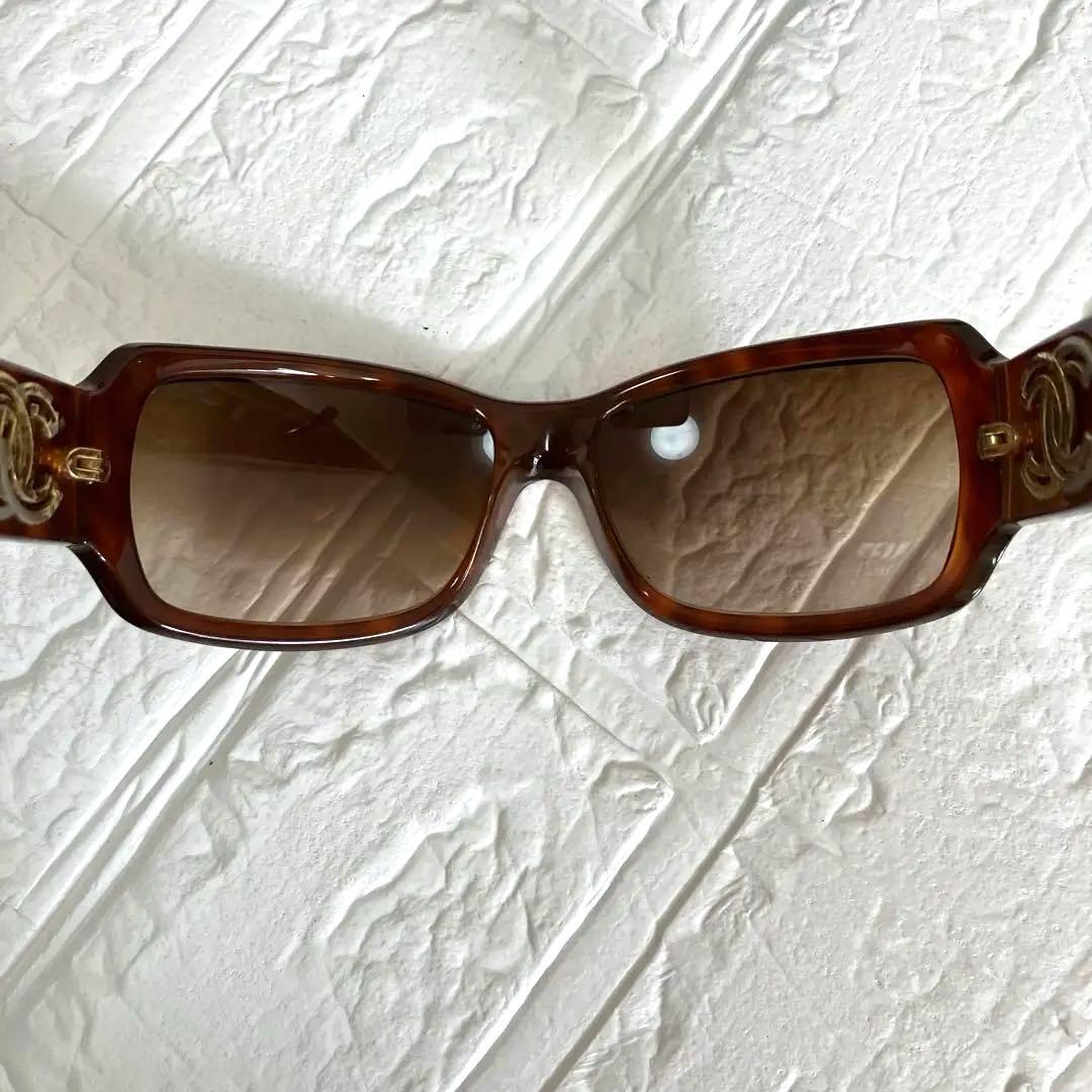 CHANEL シャネル　サングラス　ココマーク　ケース付き