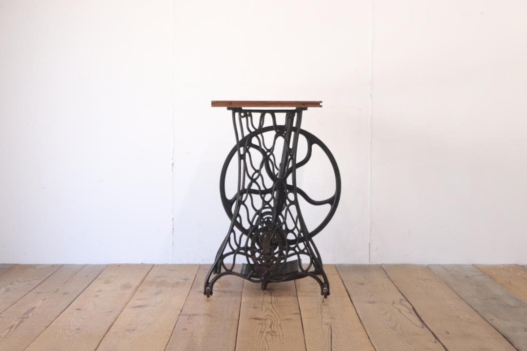 シンガー ヴィンテージ デスク テーブル レトロ ミシン脚 アイアン 机 作業台