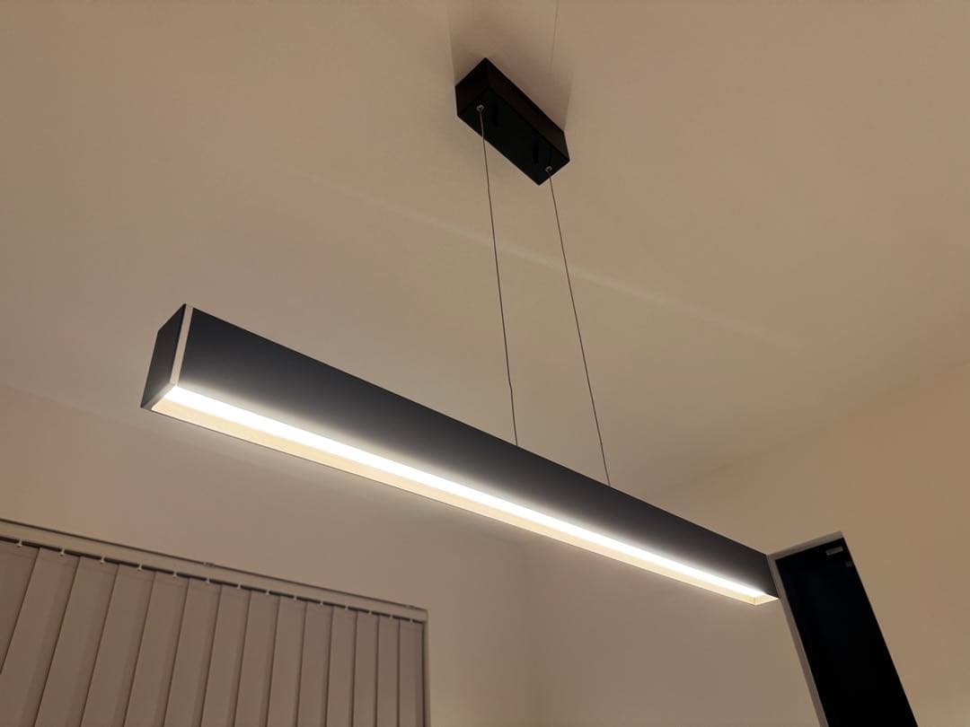 Bridge90 LED-pendant ブラック + シャンパンゴールド