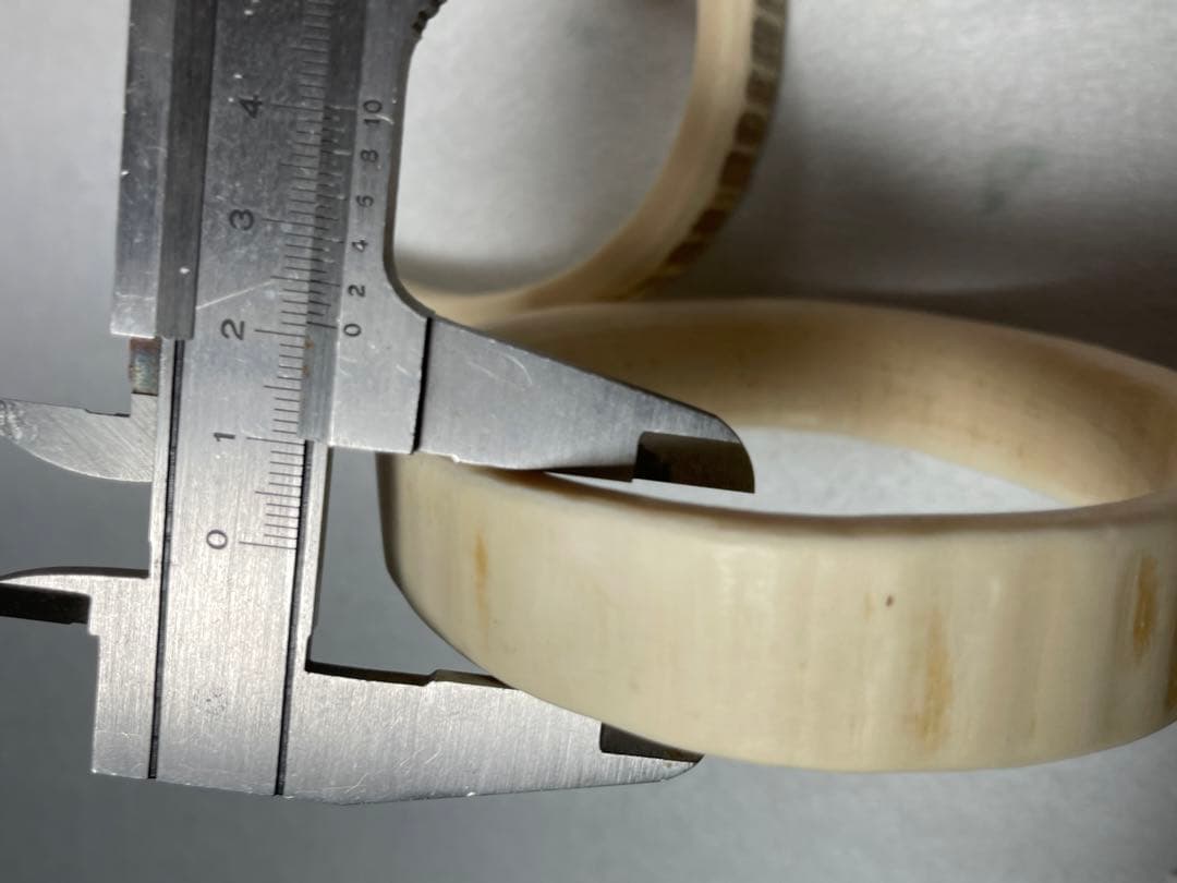 天然素材 重量約150gマンモス 白材 美術品加工素材用 道具用 中古品