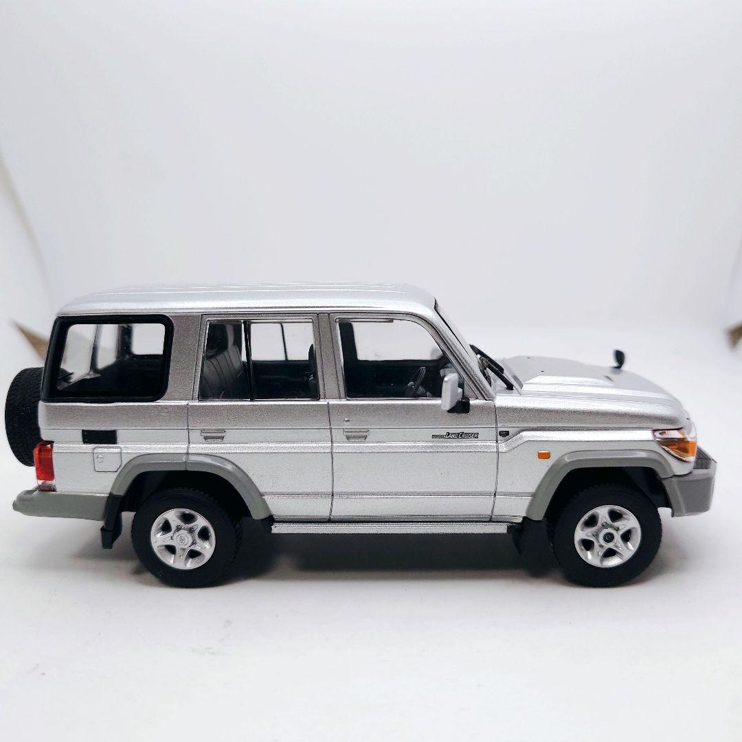 【非売品】トヨタカラーサンプル　ランドクルーザー70 シルバー