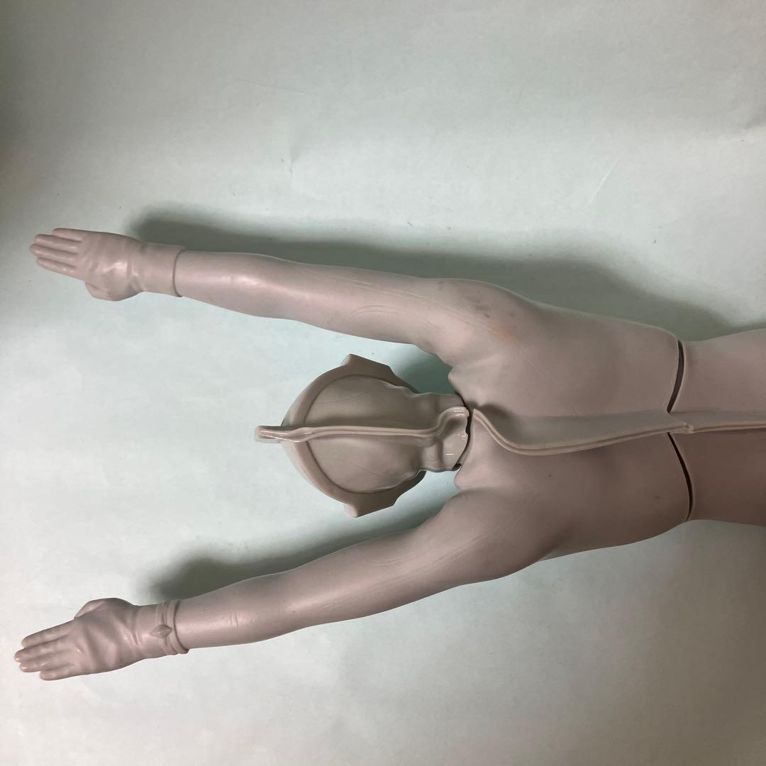 帰ってきたウルトラマン フィギュア飛行ポーズ