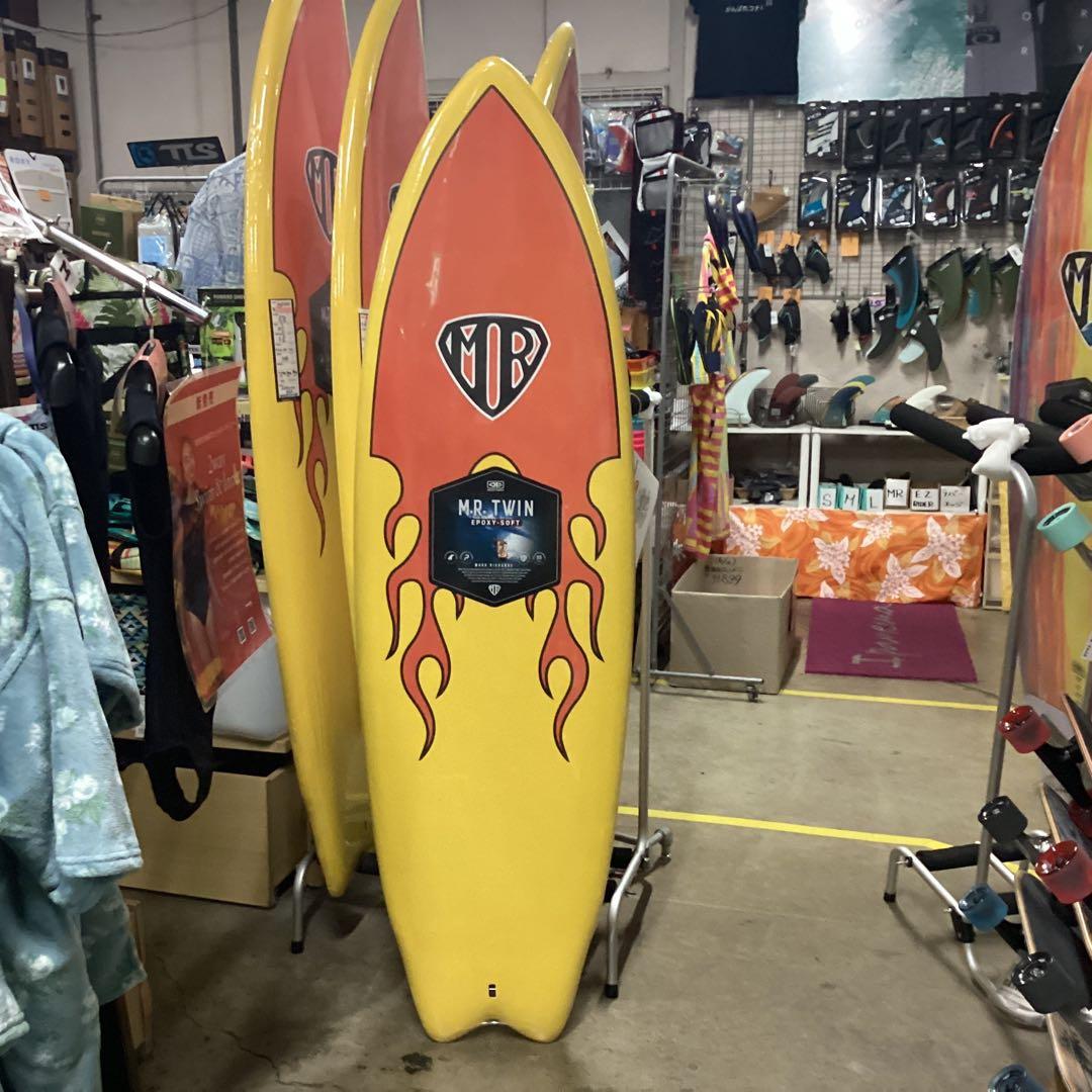 大特価新品MR ボード最速5'9(175)cm展示品の為格安フィン付きオレンジ