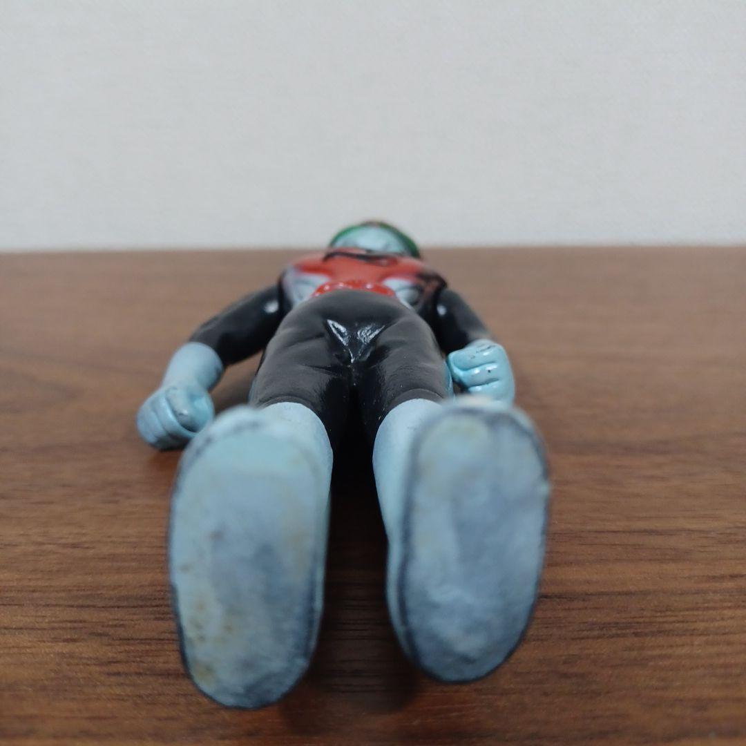 無版権　パチもの　「仮面ライダーストロンガー」風のソフ ビフィギュア