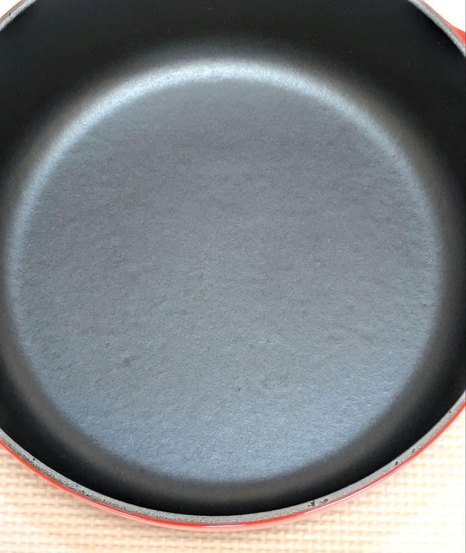 ル・クルーゼ（Le Creuset） ココット・ビス 20cm　チェリーレッド