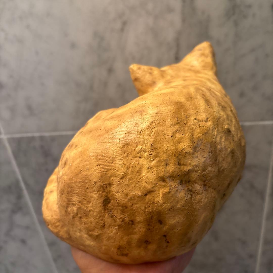 ヴィンテージ　手描きの瞳が美しいジブリ映画に出てきそうな猫の陶器オブジェ