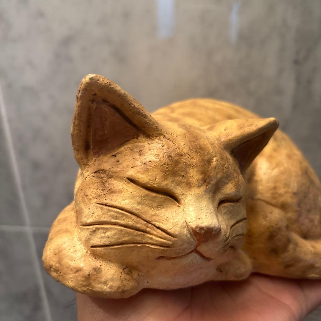 ヴィンテージ　手描きの瞳が美しいジブリ映画に出てきそうな猫の陶器オブジェ