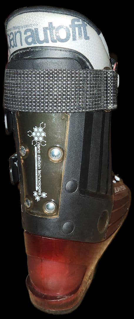 GEN FACTORY　ゲンファクトリー　バンプス8　BUMPS8　スキーブーツ