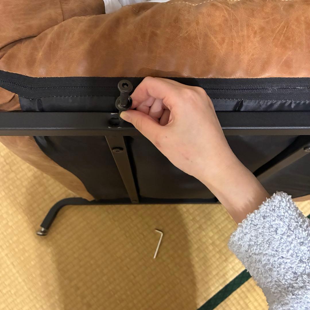 【美品】ソファ リクライニング　レザー調　1人掛け　スチールレッグソファ