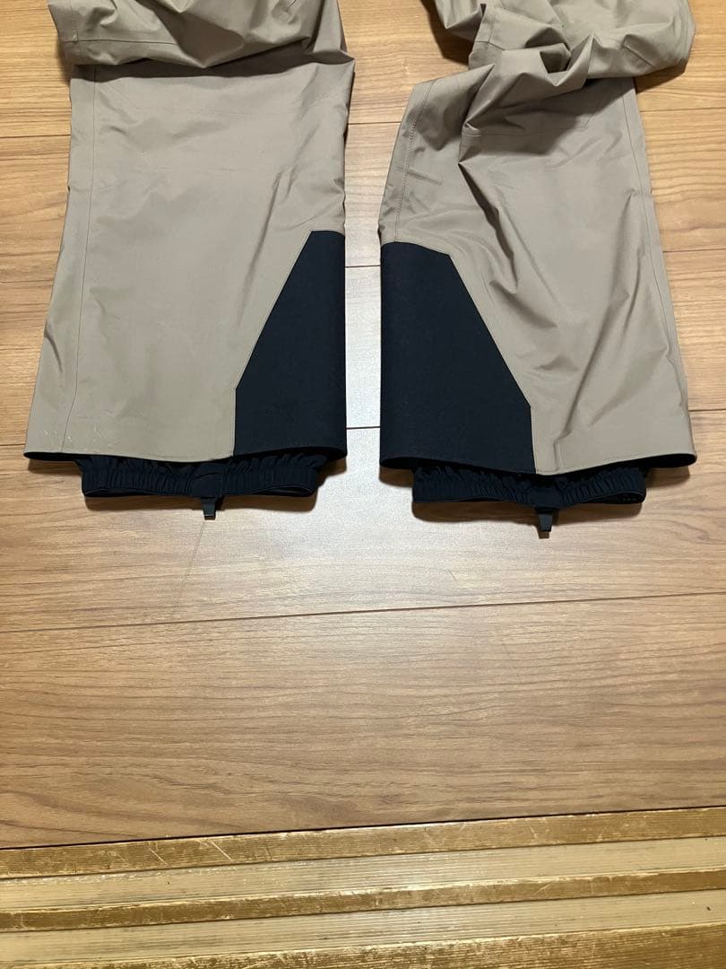 ノースフェイス　パウダーガイドライトビブ