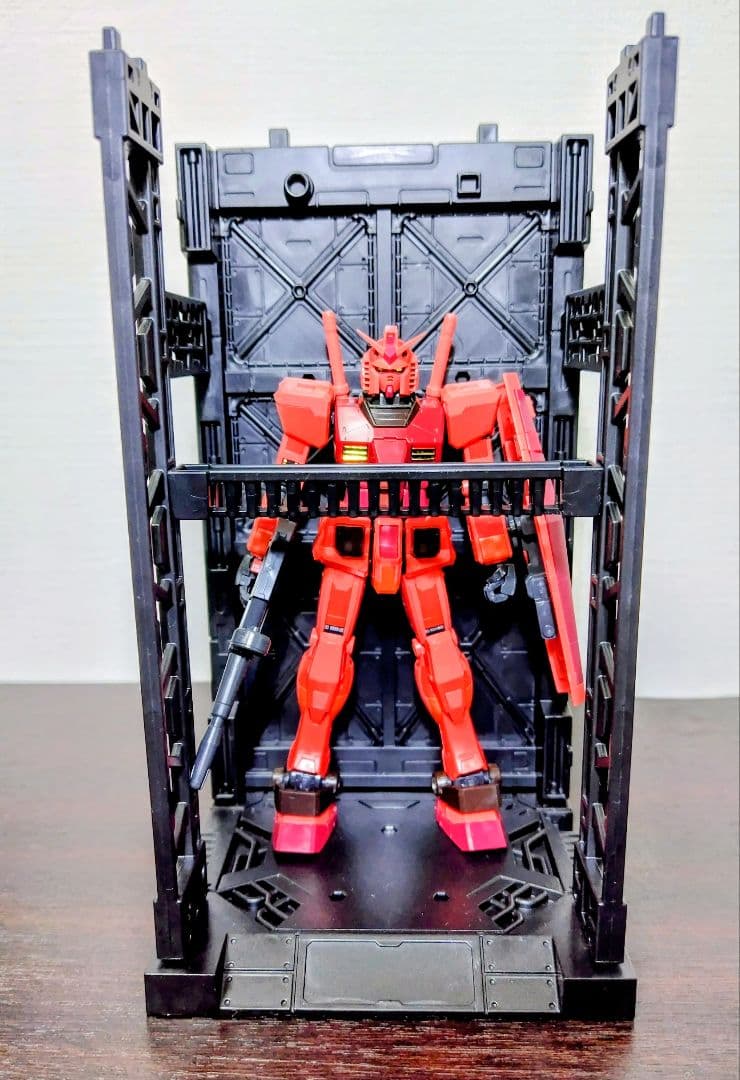 RG キャスバル専用ガンダム1/144完成品