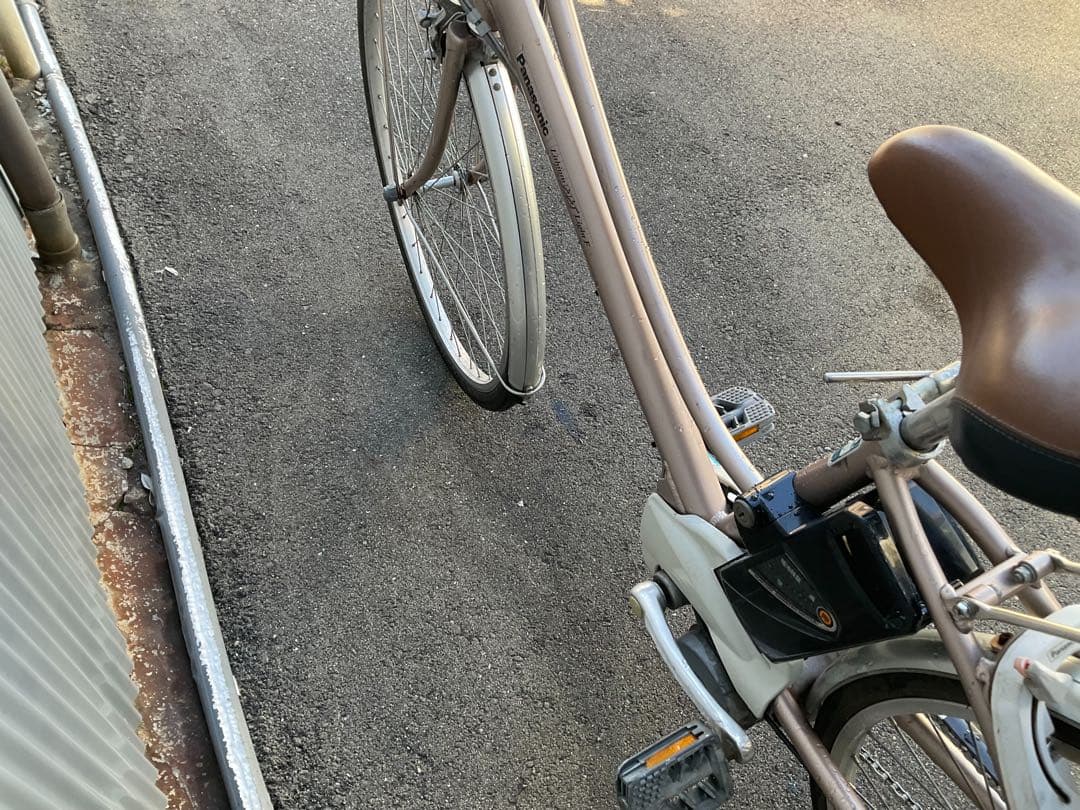 パナソニック新機種電動アシスト自転車vivi26インチシルバー系アルミボディー
