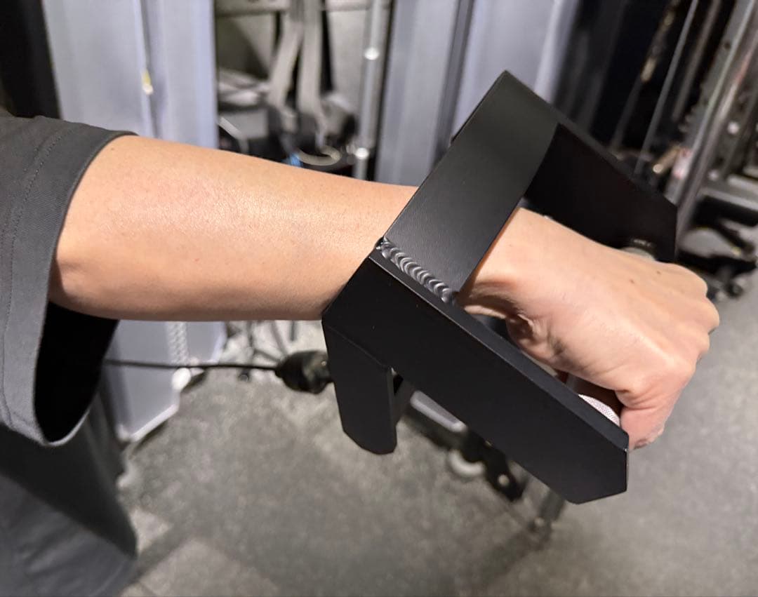 ここでしか買えない 手首で押す ケーブルサイドレイズアタッチメント