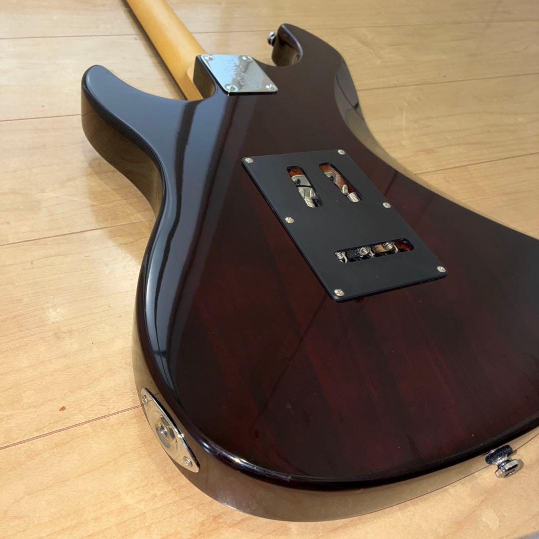 調整済み　いい音　Elioth S305 上位機種　ストラトキャスタータイプ