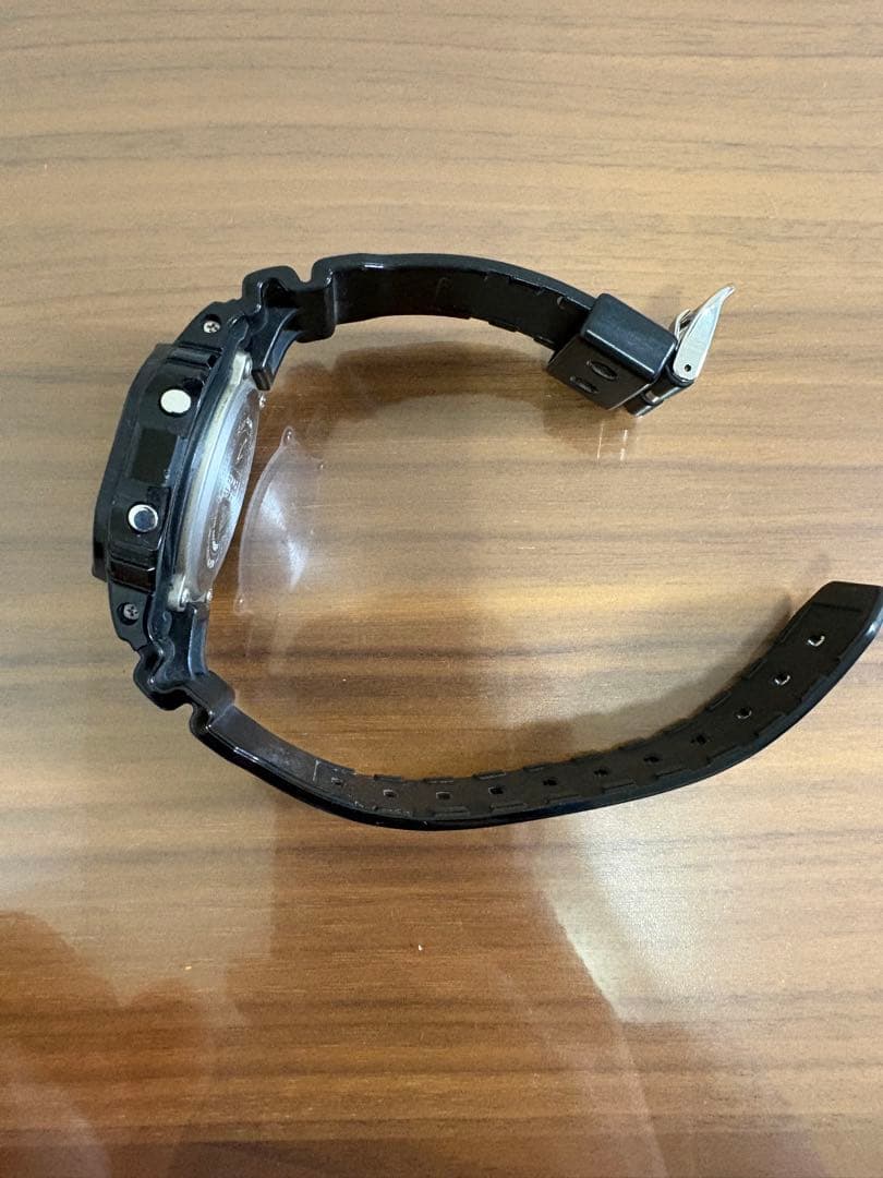 【最終値下げ】G-SHOCK 腕時計 GWX-5600中古品