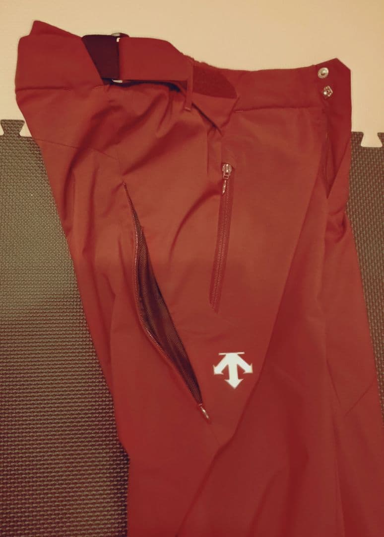 2024オガサカチームスキーウェア ジャケットS、パンツM エンジ色