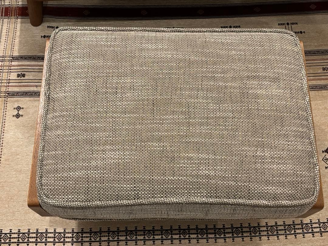 グレー系オットマン・スツール