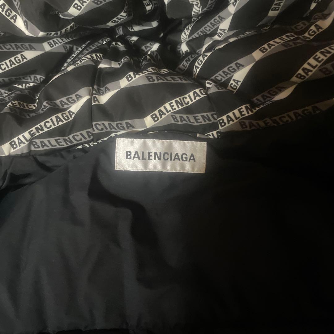 BALENCIAGA フード付きダウンジャケット 34