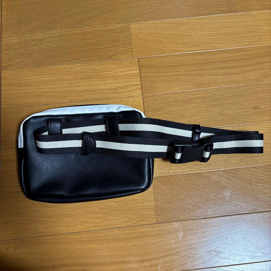 ランバンスポール　 レディースウエストポーチ