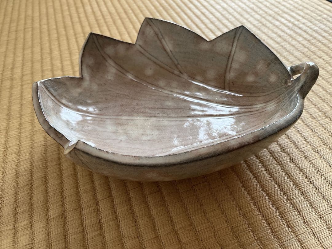【未使用品】箱あり　茶道具　十五代　坂倉新兵衛　萩楓形鉢　菓子皿