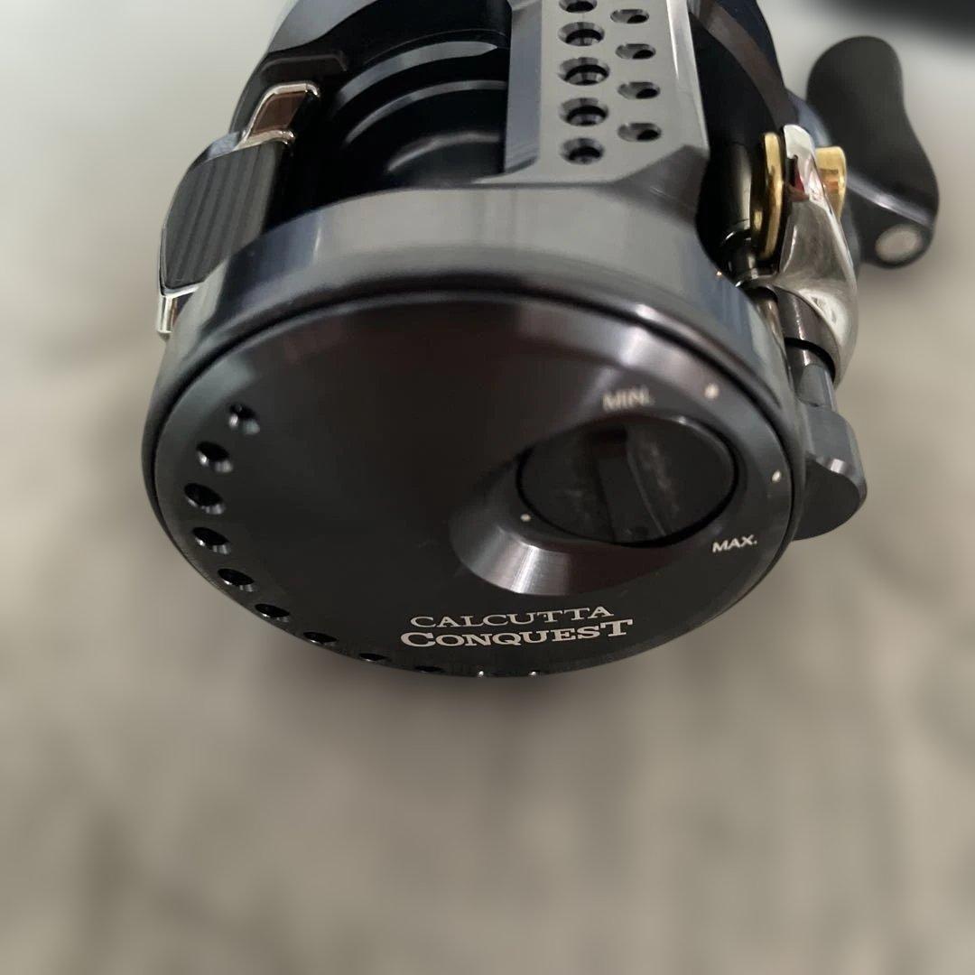 CALCUTTA CONQUEST 31HG 換えスプール付き