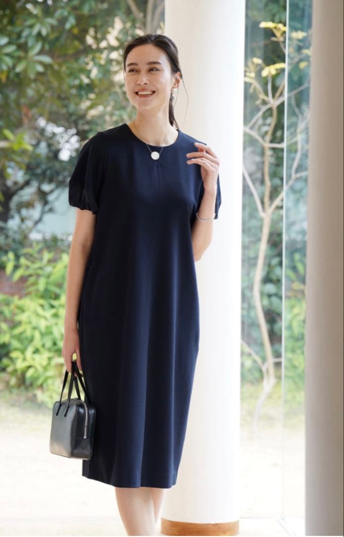 VIRINA ネイビー シアーランタンスリーブ ワンピース