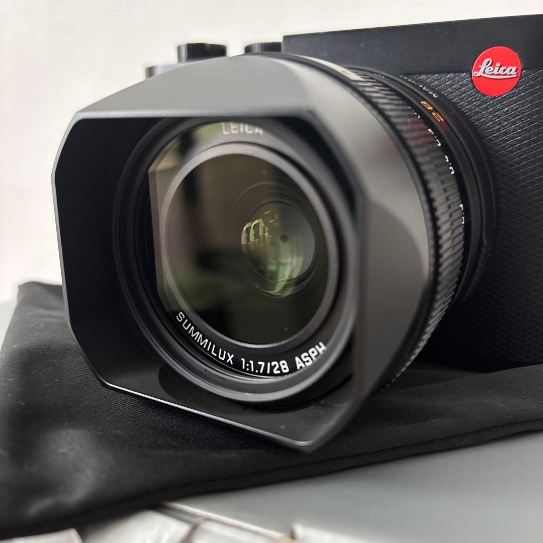 デジタルカメラ Leica q2