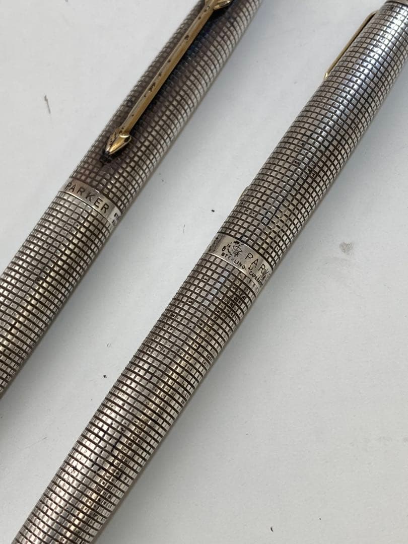 MONTBLANC 万年筆 シルバー・ゴールド 専用ケース付き　パーカー✖︎2本