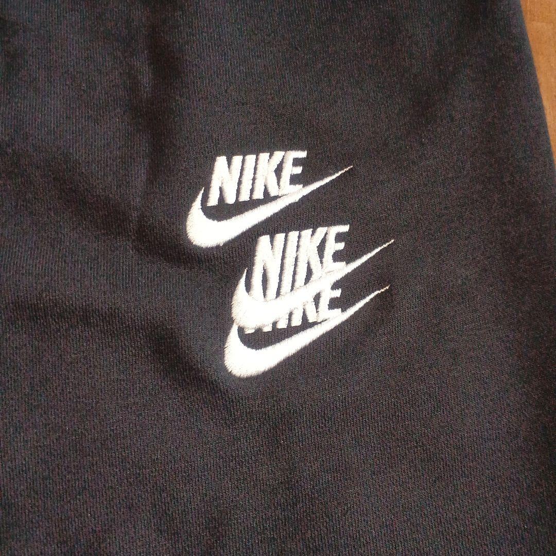 NIKE ワールドツアー スウェットセットアップ 黒　刺繍ロゴ