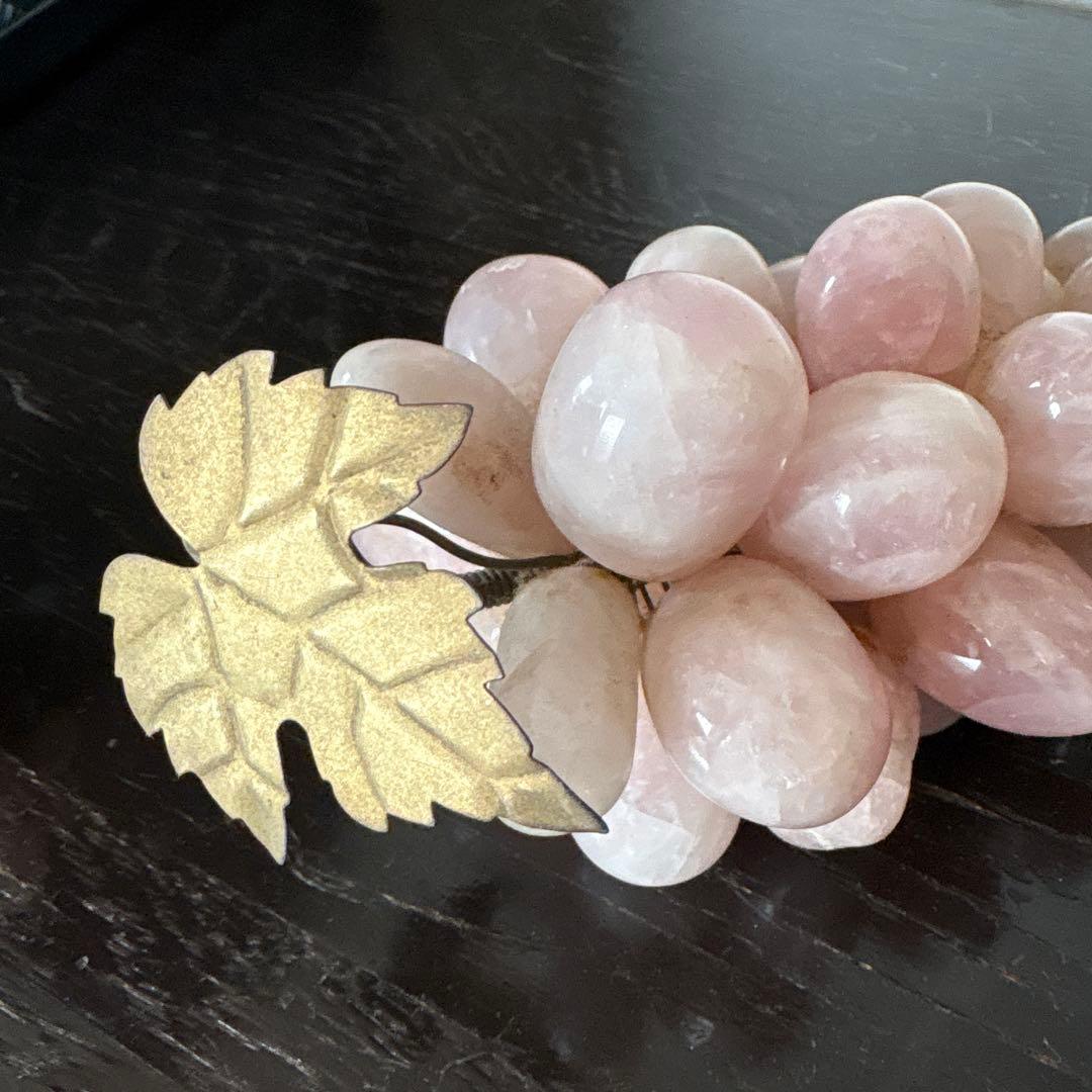 石のピンクの葡萄(大小２個)