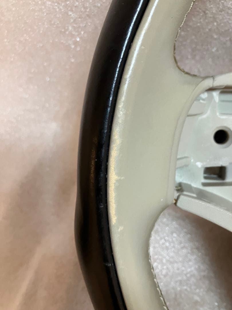 VOLVO ステアリングホイール 31426787 ボルボ　v40より取り外し