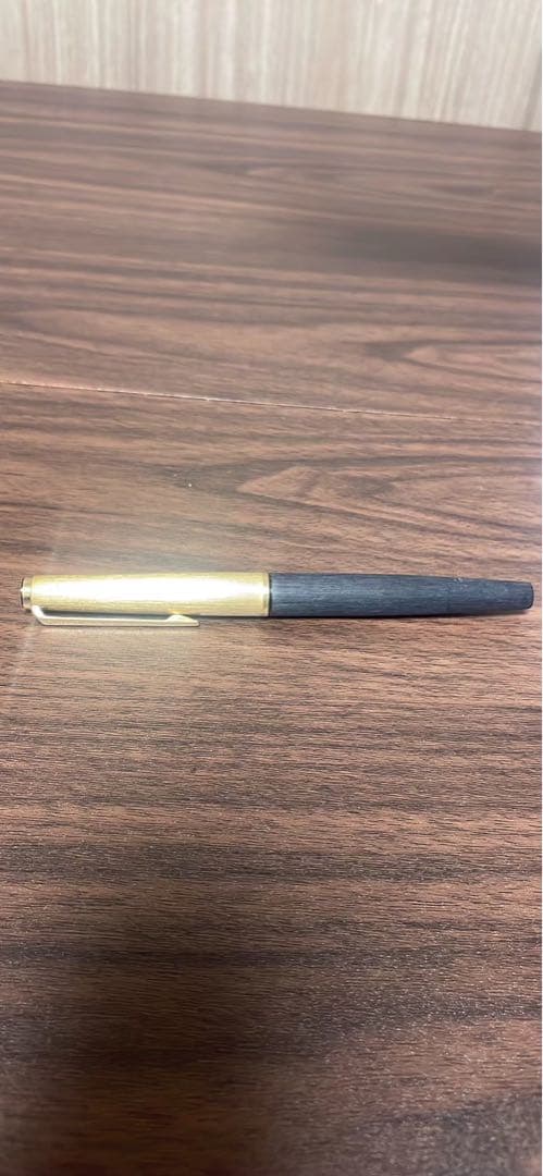 モンブラン　ブラックゴールド万年筆