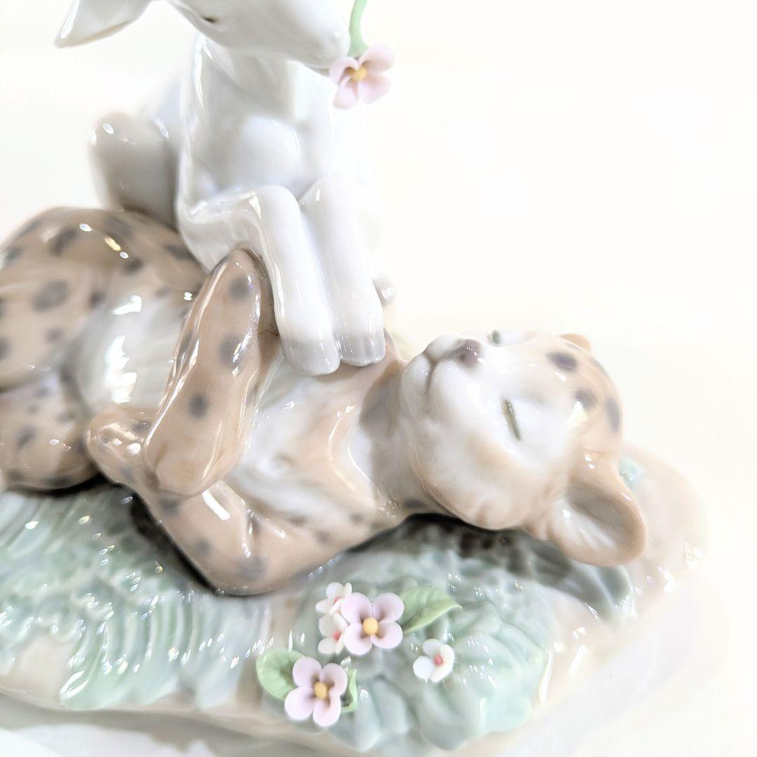 リヤドロ　平和の王国　豹と子ヤギ　#6926