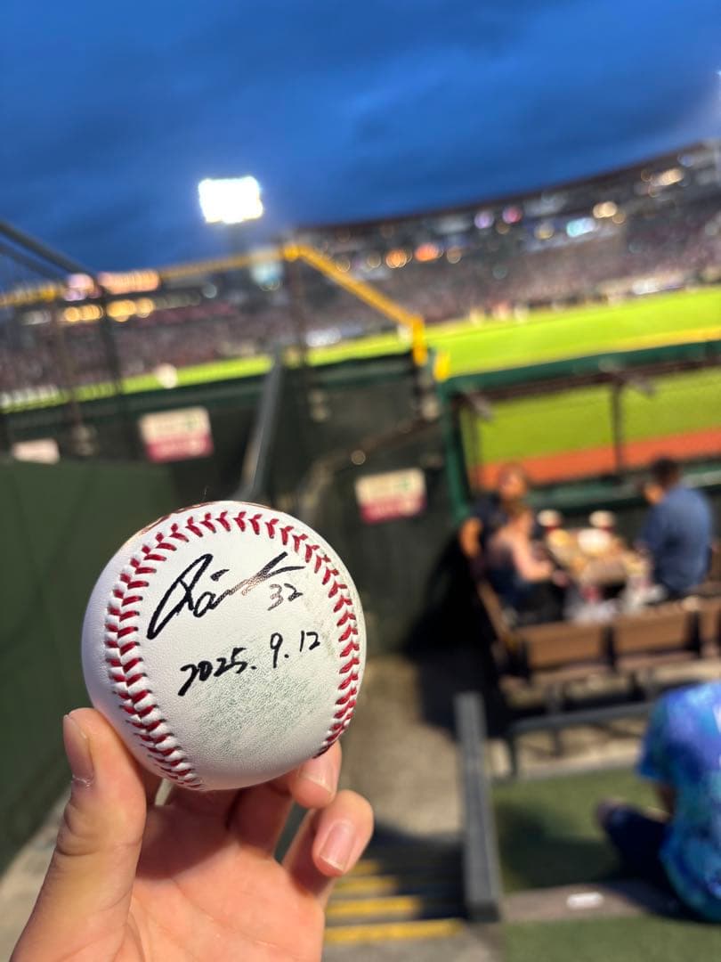 中島大輔　直筆サインボール