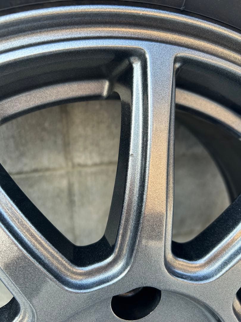 【美品！送料込み！値下げ交渉可】23年製　スタッドレスタイヤホイール4本セット