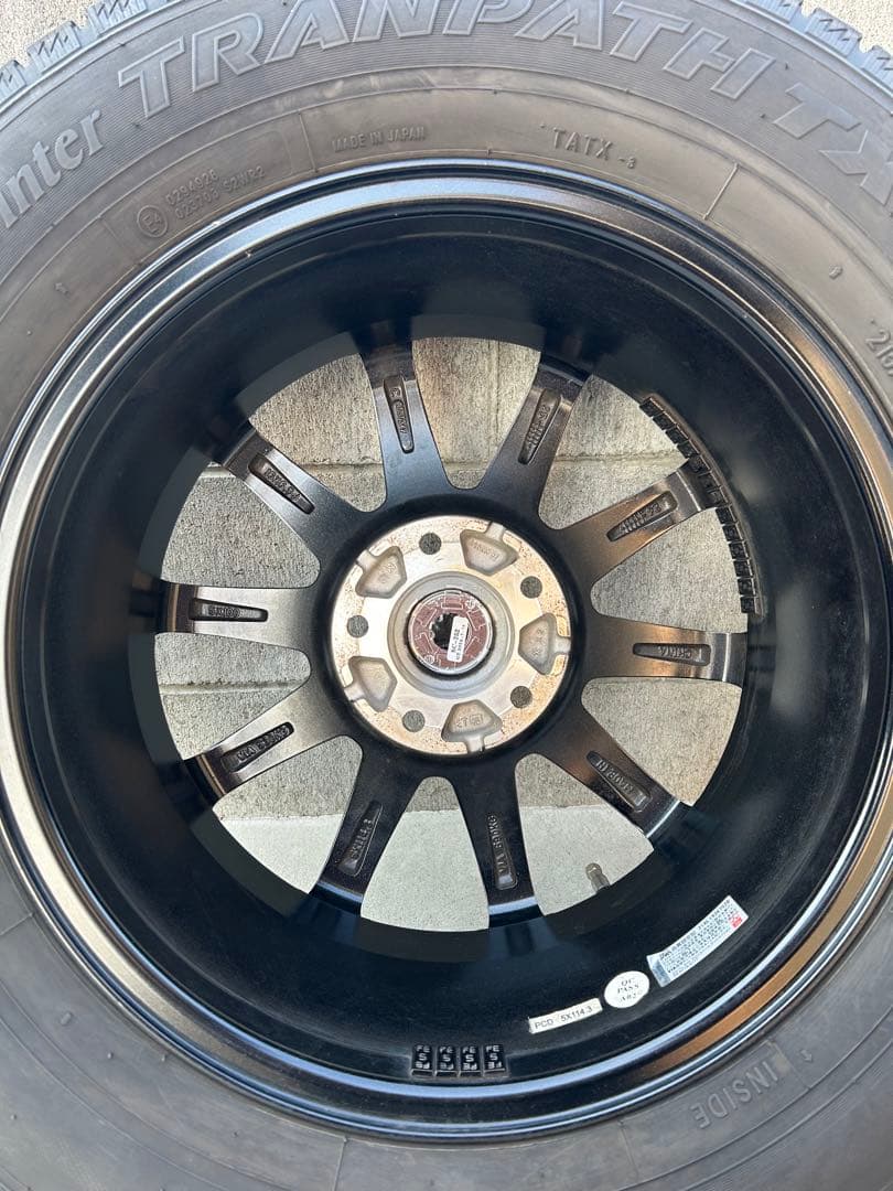 【美品！送料込み！値下げ交渉可】23年製　スタッドレスタイヤホイール4本セット