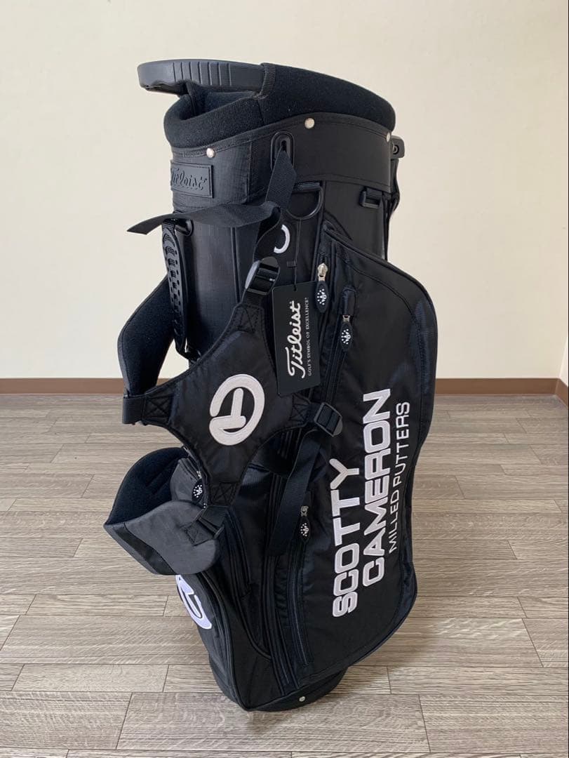 スタンド式キャディバック　人気のブラック！ご購入の方にパターカバープレゼント付