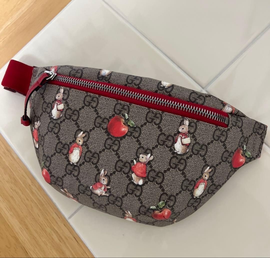 GUCCI ウエストポーチ ピーターラビット ウサギとリンゴ レディース グッチ